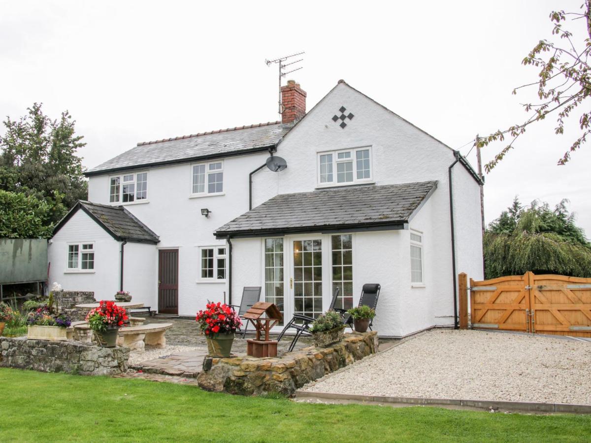Villa Bryn Celyn Oswestry Exterior foto